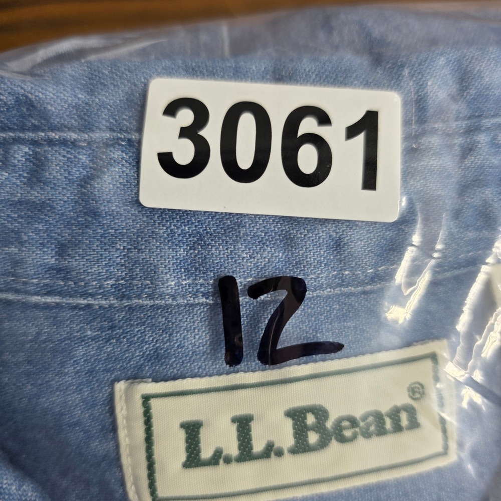 LL Bean Women's Large Denim Button Down Shirt Blue Cotton Long Sleeve P846 - Picture 11 of 11
